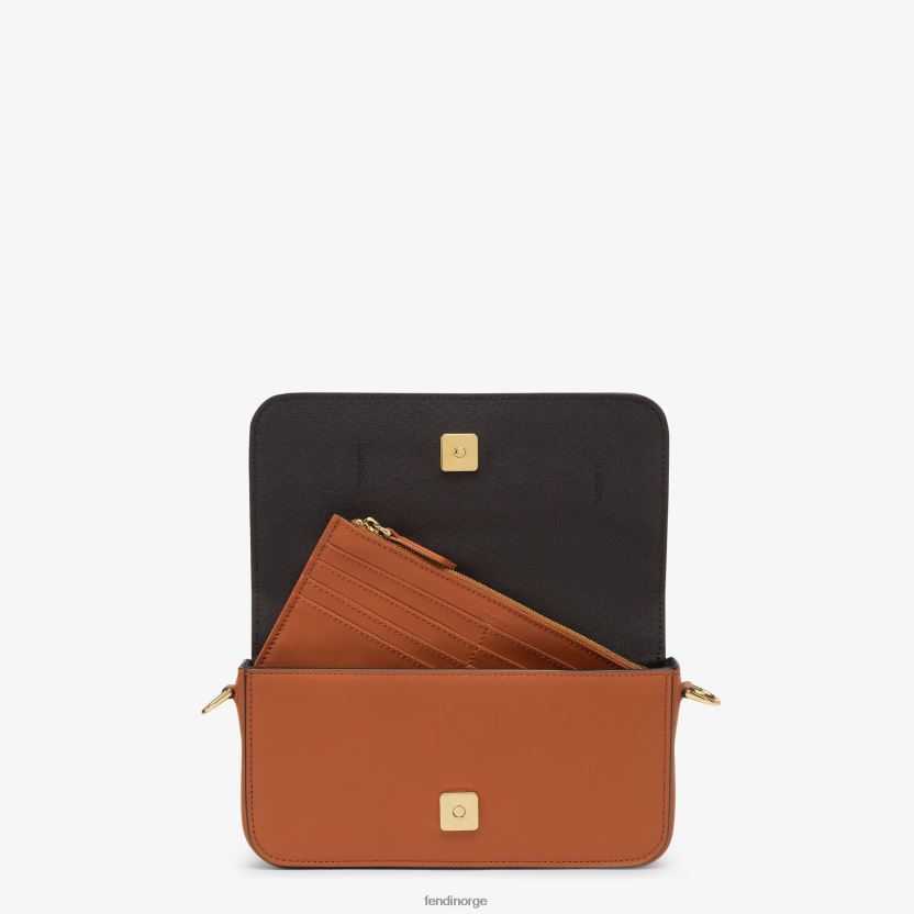 Fendi kvinner grafikk på lommebok i kjedeskinn NXB4XN1416 brun tilbehør