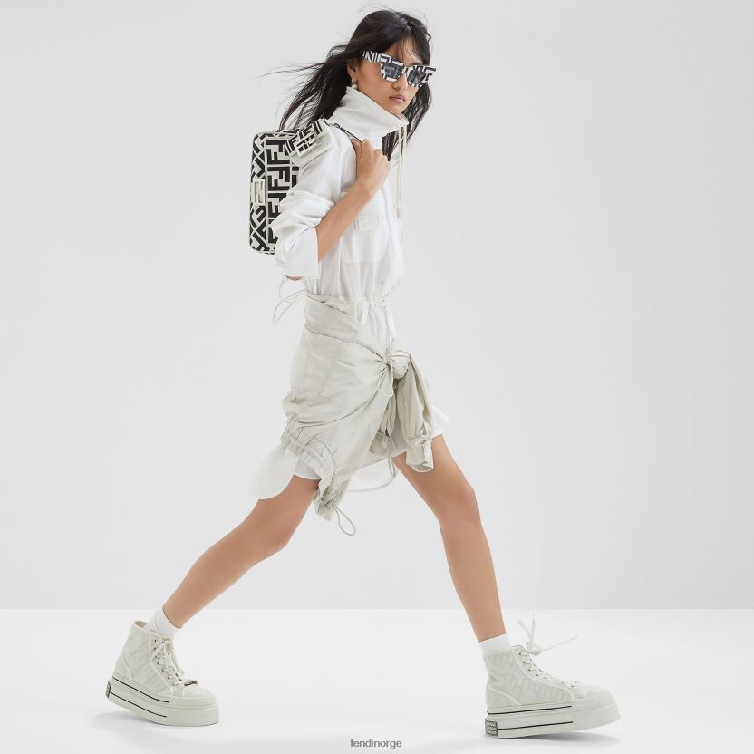 Fendi kvinner broderet lerret sjarm NXB4XN162 hvit tilbehør