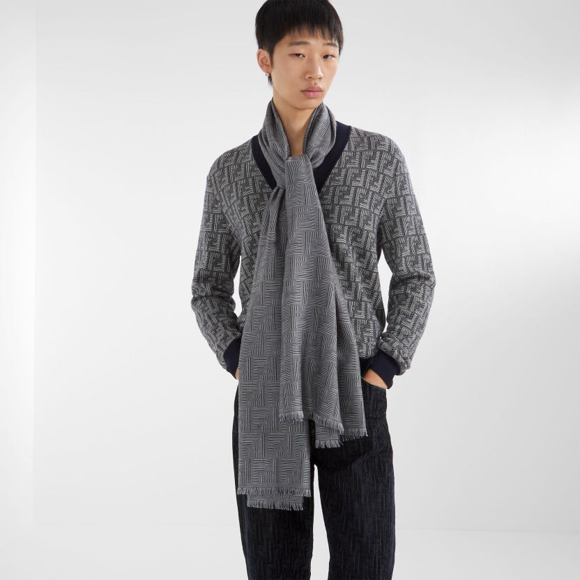 Fendi menn ull og silke skjerf NXB4XN2545 blå tilbehør